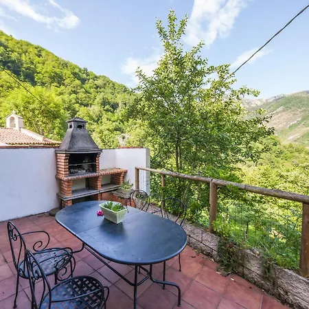 El Ablanu Senda Del Oso Apartman